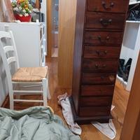 cassettiera  in legno,da restaurare  firmata da fa