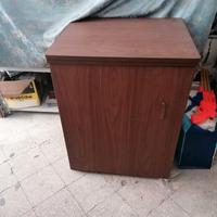 Mobiletto Singer senza macchina