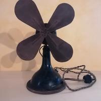 Antico ventilatore Singer