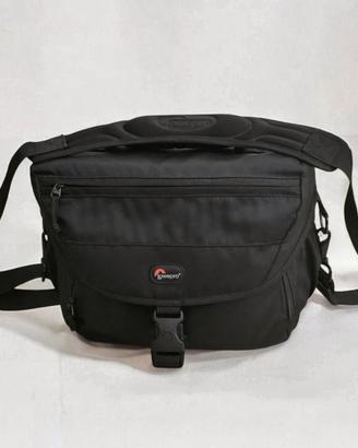 Borsa Fotografica Lowepro Nova 190 AW