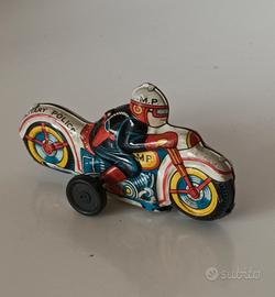 giocattolo vintage in latta 