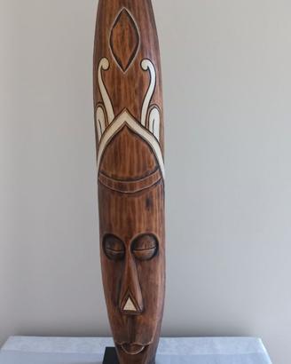 Statua in legno tribale