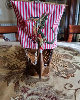 Modellino in legno nave Vichinga