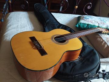 Chitarra 2/4 per bambini 8/10 anni