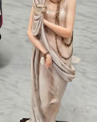 Statuetta originale di Armani in porcellana