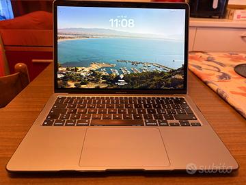 MacBook Air 13”