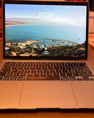 MacBook Air 13”