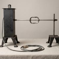 Antico girarrosto da camino elettricio