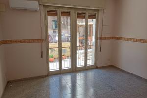 Trivani 90mq piano terra rialzato