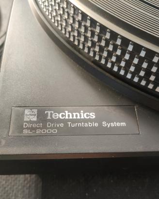 Giradischi Technics SL-2000