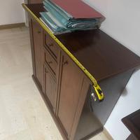 Mobile basso ante cassetti color noce