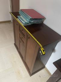 Mobile basso ante cassetti color noce