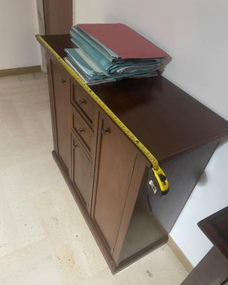 Mobile basso ante cassetti color noce