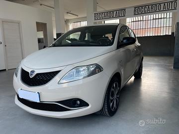 Lancia Ypsilon 1.2 69 CV 5 porte Gold