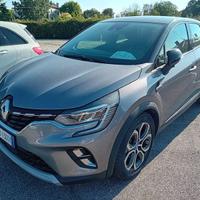 Renault Captur 1.6 E-TECH Plug-in Hybrid 160c...