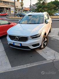 Volvo XC 40 Recharge Plug in Hybrid T5