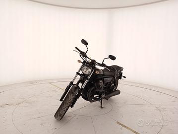 Moto Guzzi V9 - Bobber U14296