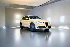 Alfa Romeo Stelvio 2.2 t Business Q4 190cv auto