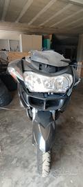 BMW r  1200 RT incidentata