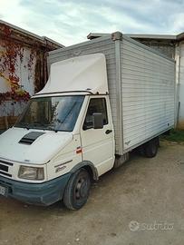 Iveco - turbo-daily 35-12