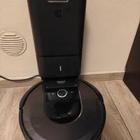 Roomba i7+ con Clean Base aspirapolvere robot
