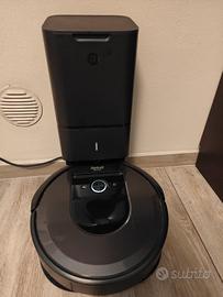 Roomba i7+ con Clean Base aspirapolvere robot