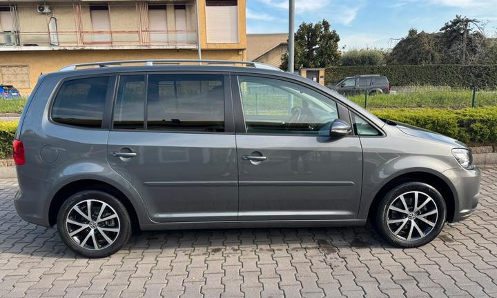 Volkswagen touran 1.6 TDI Bluemotion
