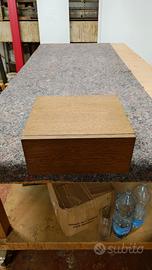 Coppia di comodini in legno design minimal