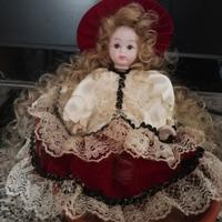 Bambola di porcellana 