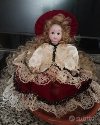 Bambola di porcellana 