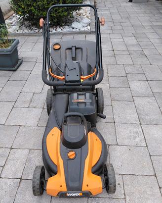 Tosaerba worx 
