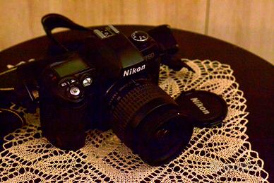 Nikon F80 + Nikkor AF 28-80mm