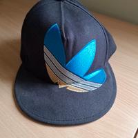 Cappello frontino Adidas 