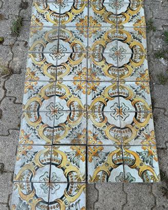 lotto di Mattonelle antiche vietri ceramica vinta