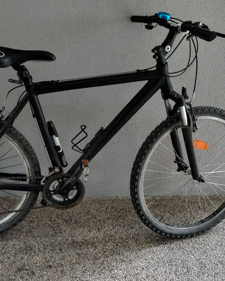 Bici mtb con telaio in alluminio