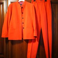 Completo donna Corneliani rosso aranciato