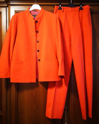 Completo donna Corneliani rosso aranciato