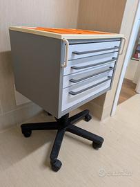 gratis servo mobile / carrello con cassetti