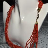 Collana multi filo in corallo