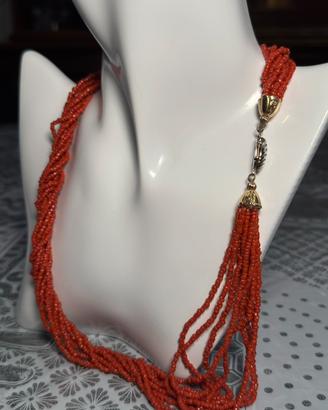 Collana multi filo in corallo