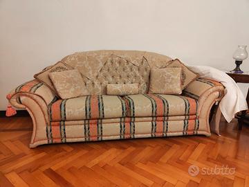 Divani e poltrona 