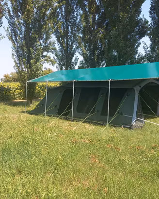 Tendone gazebo con telo ignifugo 