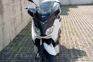 Scooter Yamaha X-Max 250cc - bianco