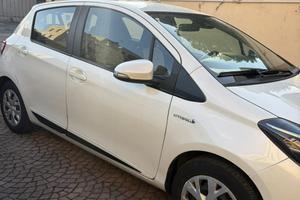 Toyota Yaris Ibrida