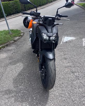 Honda hornet 750