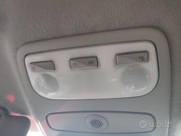 Plafoniera anteriore RENAULT CAPTUR del 2017