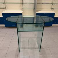 Tavolo in vetro