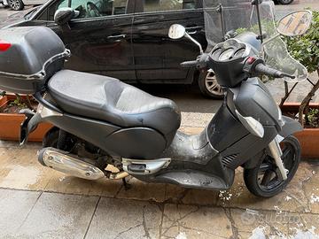 Ricambi Aprilia Scarabeo ligth 250