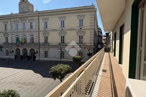 5 LOCALI A AFRAGOLA