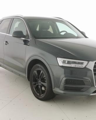 AUDI Q3 40 TFSI quattro S tronic Business Advanc
